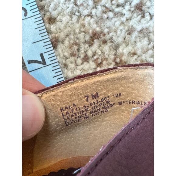 LATIGO KALA size Women's 7; Leather Dress Shoes/Heels, EGGPLANT; SOFT LEATHER - Picture 3 of 14